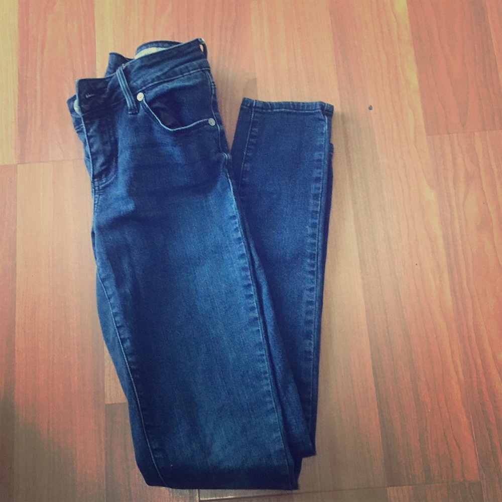 Bullhead, Denim jeans